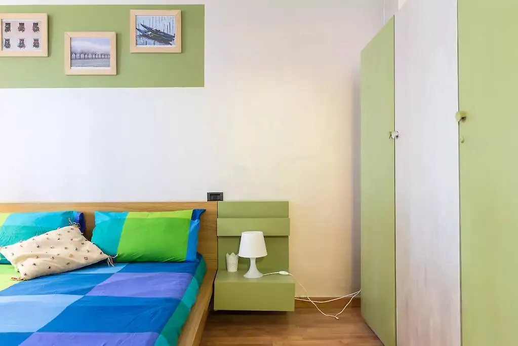Isola Lagosta Apartment Milan