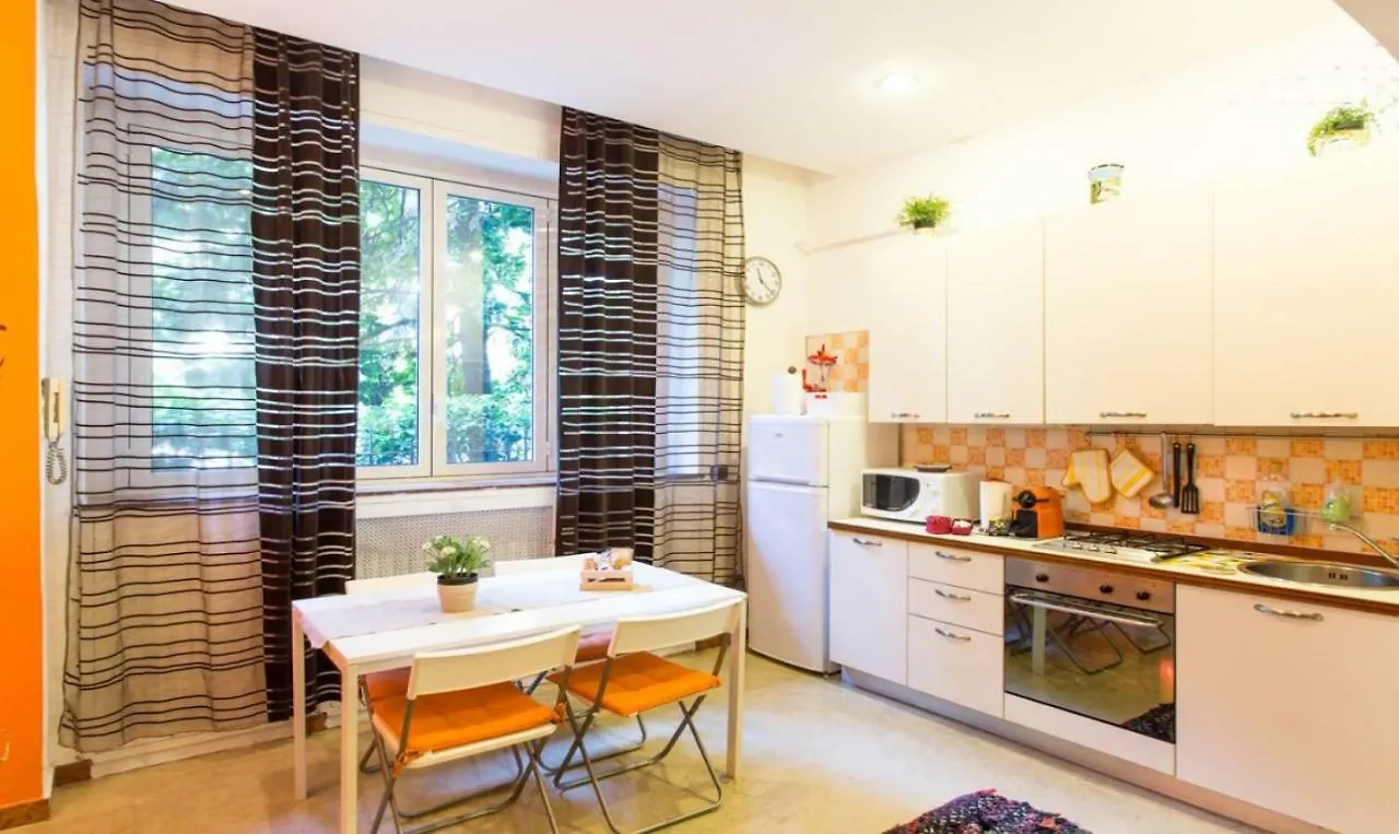 Isola Lagosta Apartment Milan