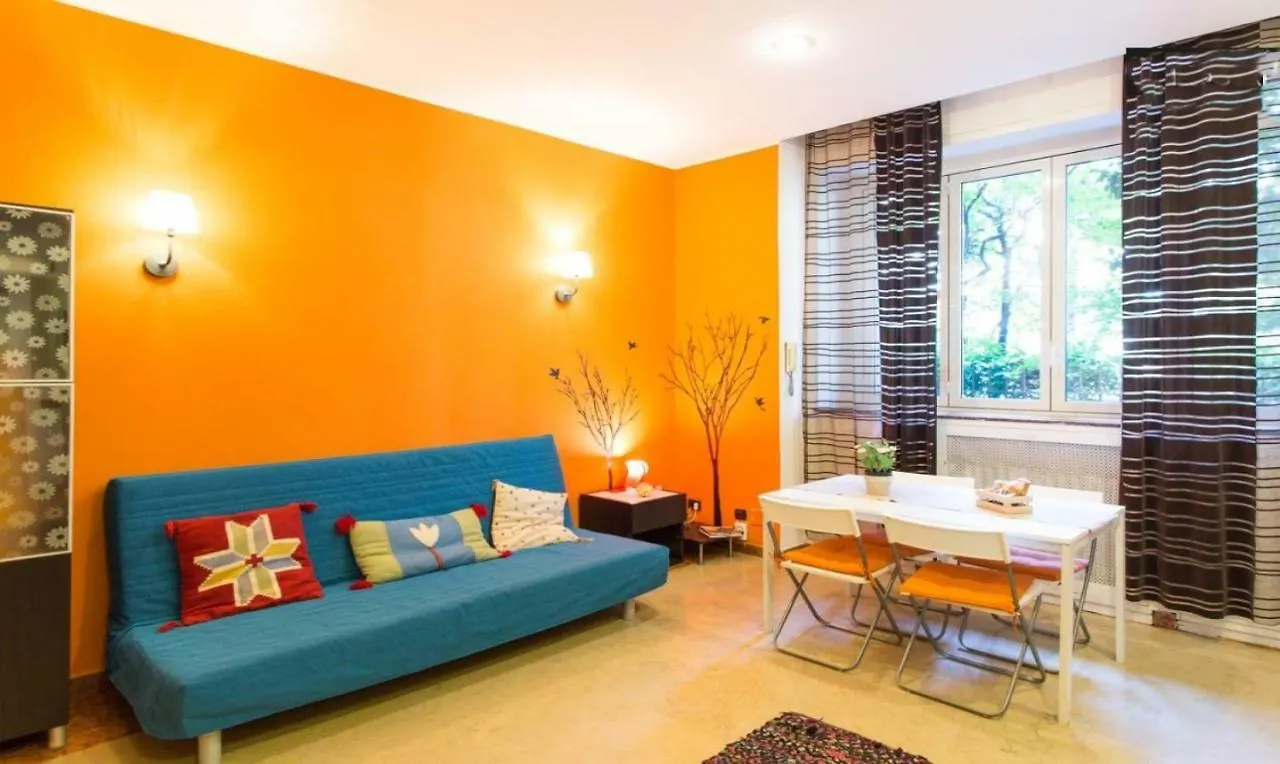 Isola Lagosta Apartment Milan